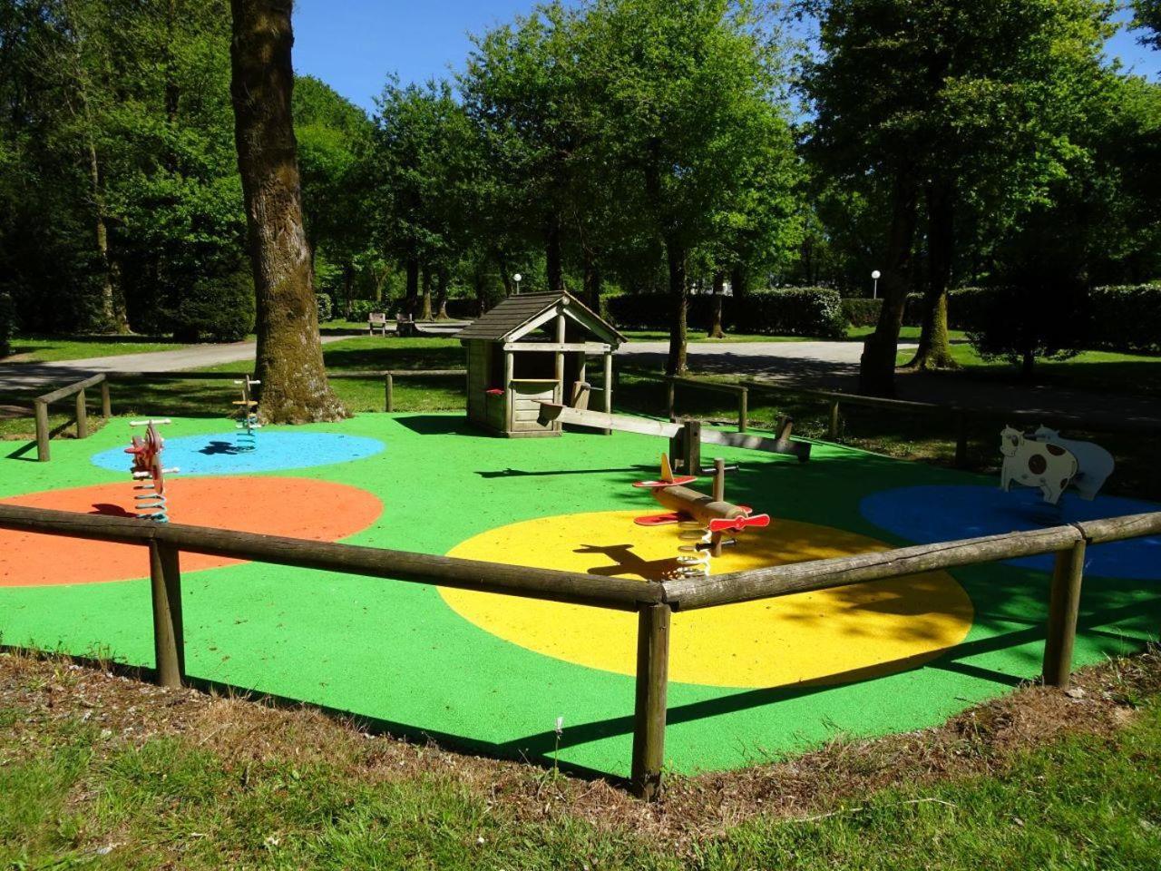 Mobil Home Xxl 4 Chambres - Camping Les Jardins Du Morbihan Monterblanc Εξωτερικό φωτογραφία